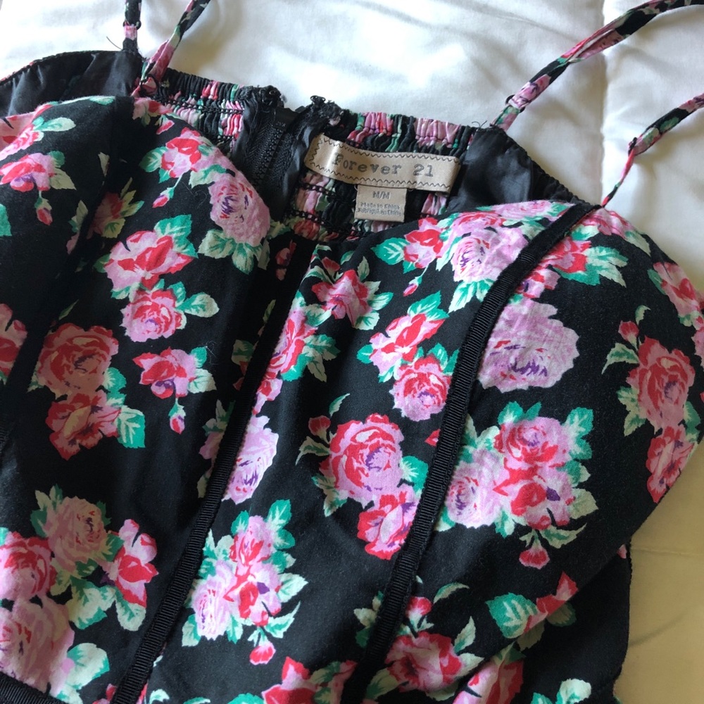 Forever 21 floral dress - Picture 3 of 7